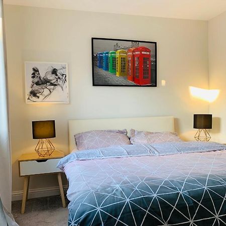 Alpha, Private Double Room, City Centre, Free Parking, Sittingbourne, Kent Esterno foto